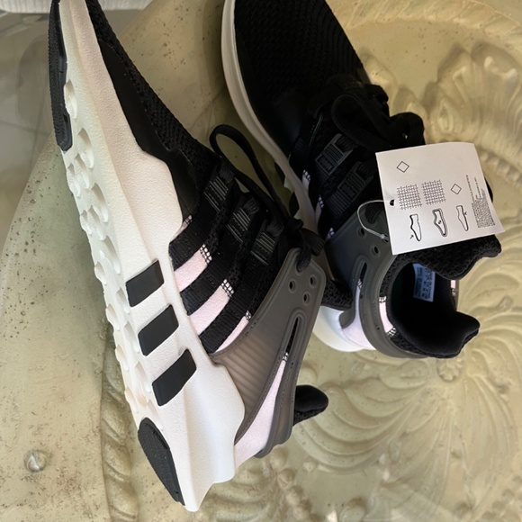 NEW! Adidas - Picture 7 of 7